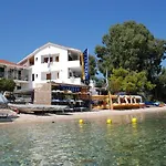 Nikiana Beach * Nikiana