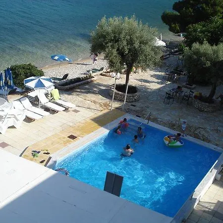 Nikiana Beach
