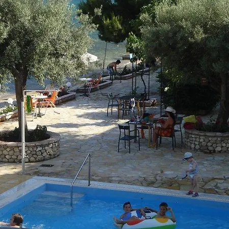 Nikiana Beach نِكيانا