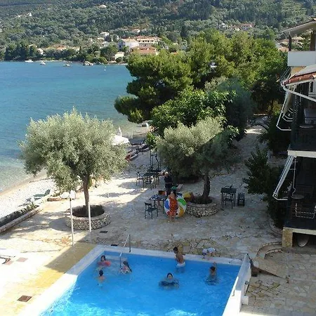 Nikiana Beach شقة *